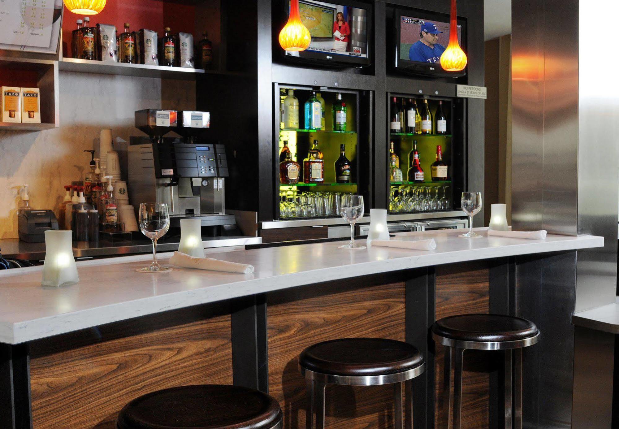 Courtyard By Marriott Oklahoma City Airport Kültér fotó